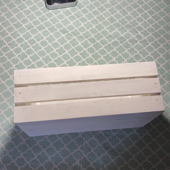 Farmhouse Crate - Picture 2 of 6